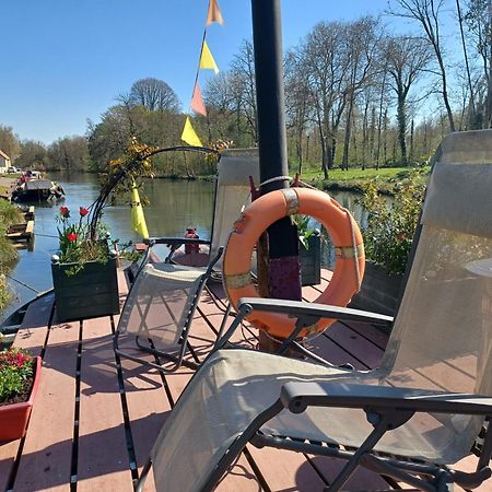 Sur La Somme A Bord De La Peniche Arche De Noe Pont-Rémy Exterior foto